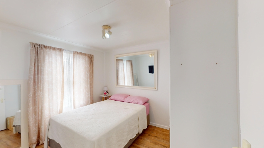 2 Bedroom Property for Sale in Westcliff Western Cape